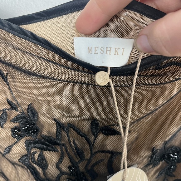 Meshki two piece  Xena Floral Embroidered crop top and skirt set size large - Picture 5 of 14